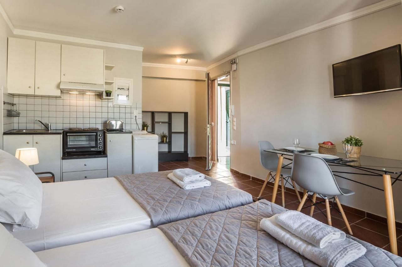 Fidias City Rooms อาร์กอสโตลี ภายนอก รูปภาพ