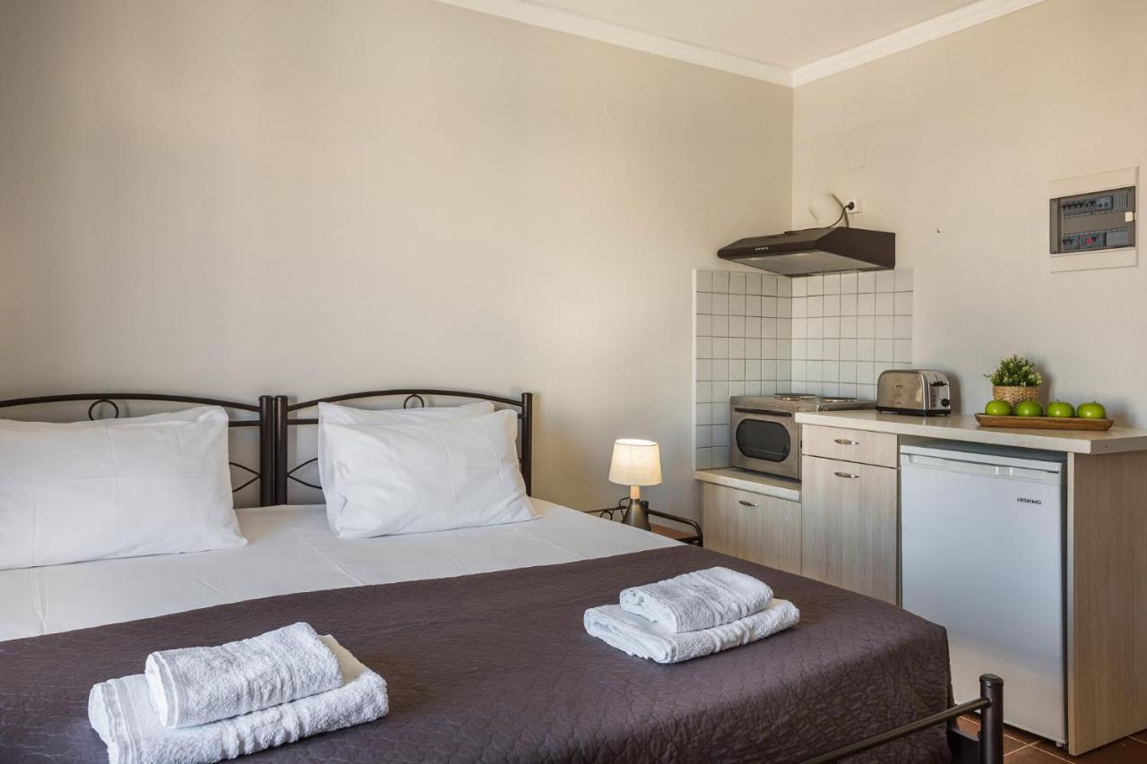Fidias City Rooms อาร์กอสโตลี ภายนอก รูปภาพ